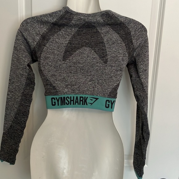 Gymshark dry moisture management crop workout top - Picture 3 of 10